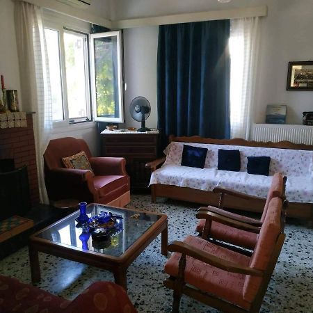 Вилла Vacation House Dionysia Эйон Экстерьер фото